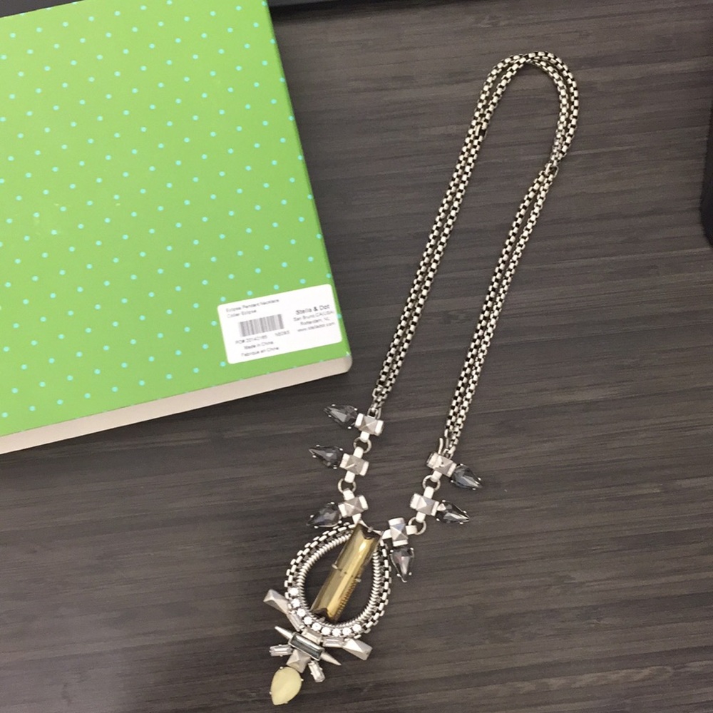 Stella and Dot Eclipse Necklace - Picture 2 of 4